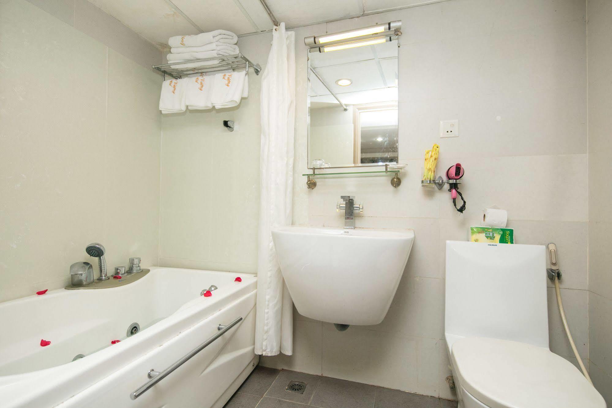 Mai Vuong Saigon Hotel Ho Chi Minh Zewnętrze zdjęcie